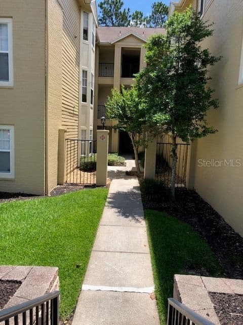 413 SUMMIT RIDGE