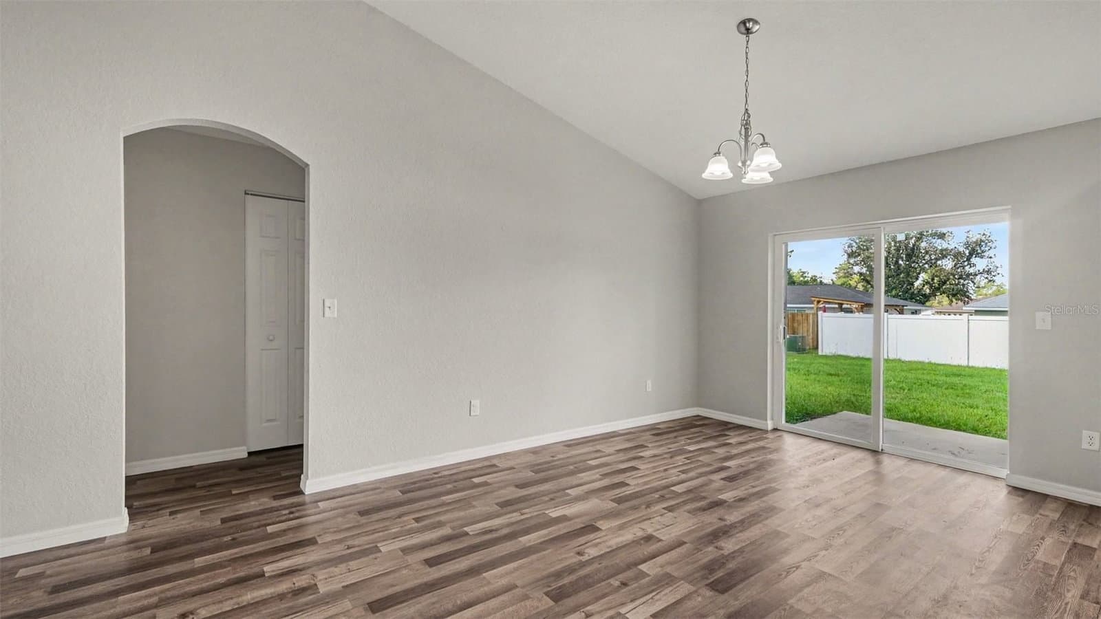 Photo 5 of 5360 164TH STREET