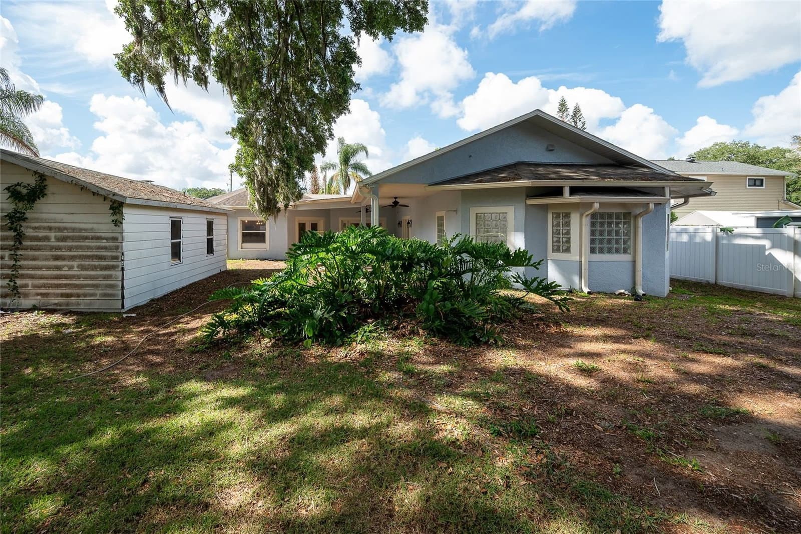 1015 VENETIAN