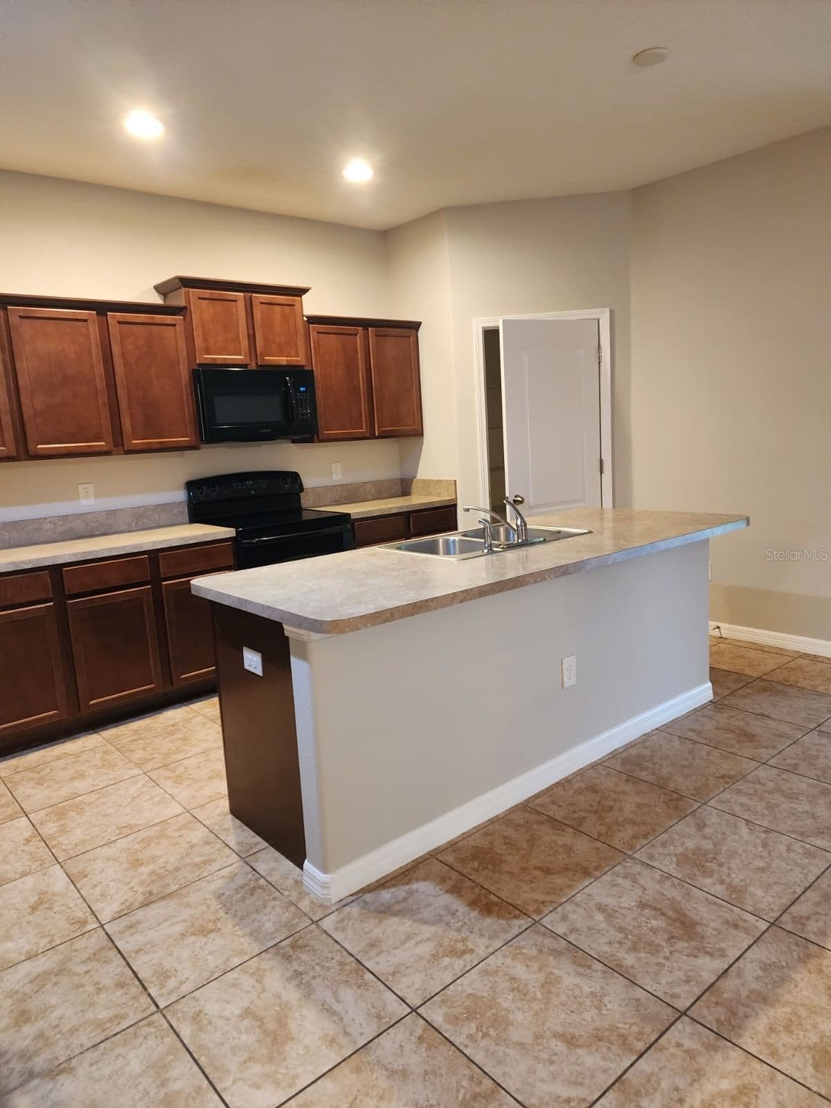 2765 CARRICKTON