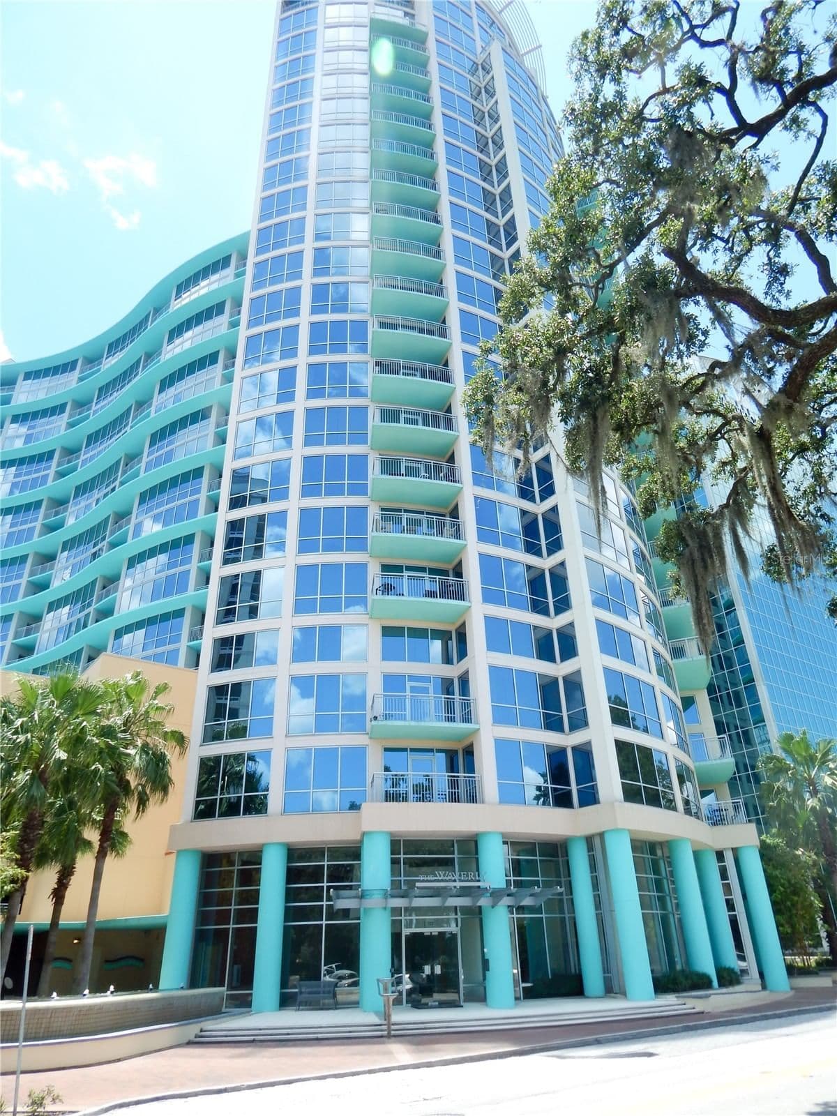 322 CENTRAL