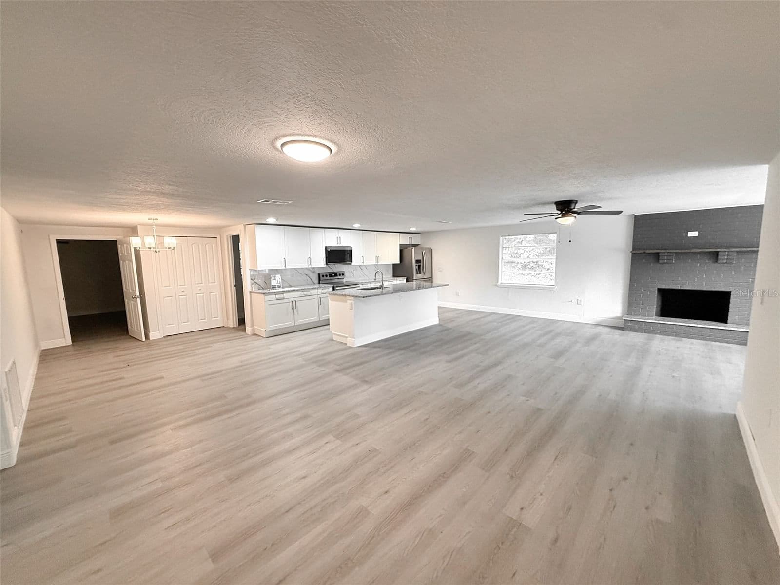 Photo 4 of 1251 23RD