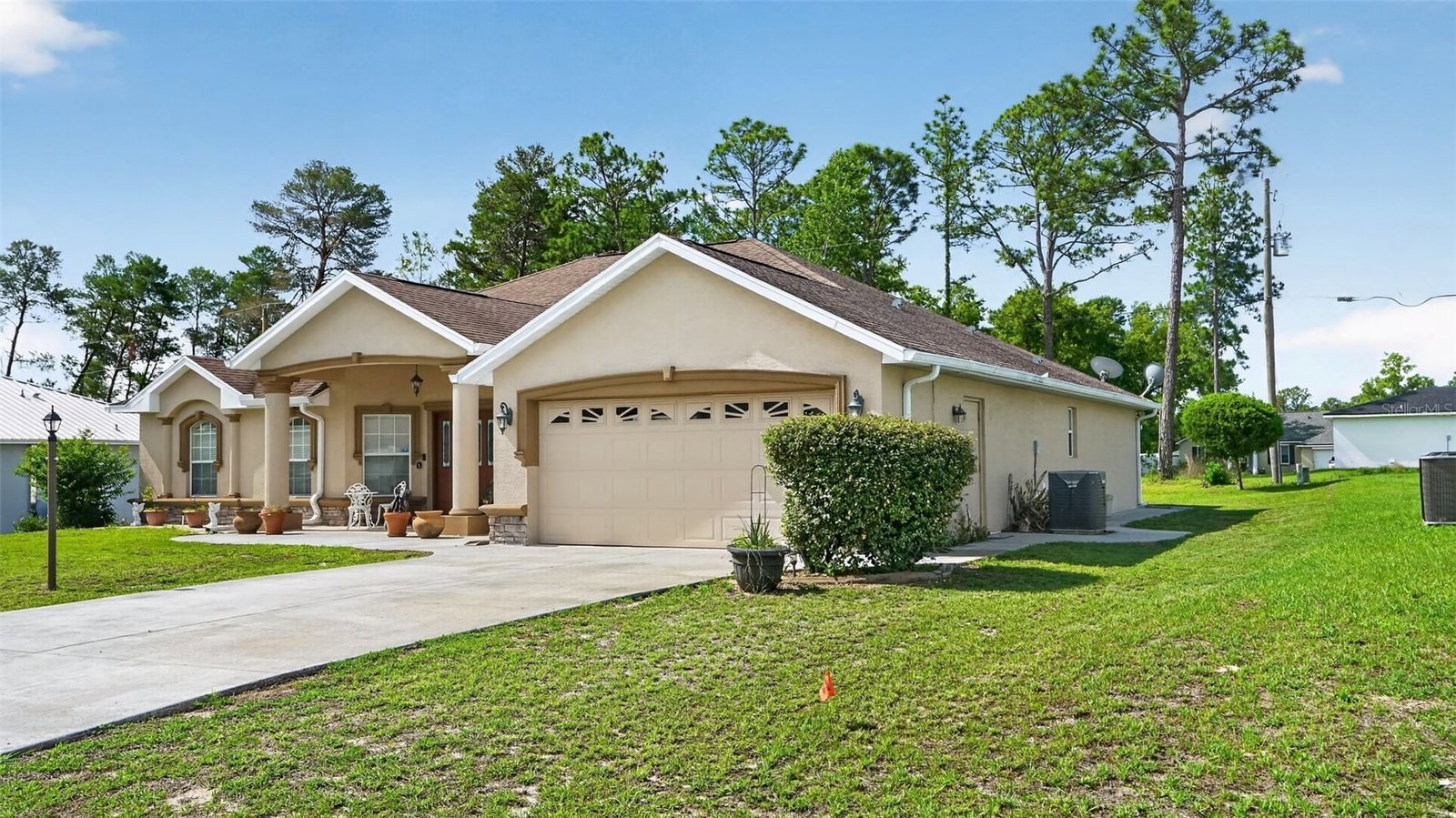 Photo 5 of 208 MARION OAKS