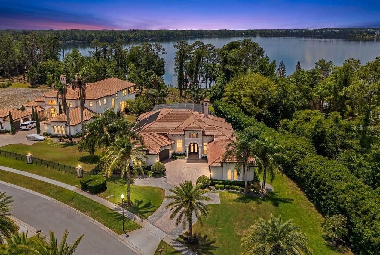 10633 LAGO BELLA