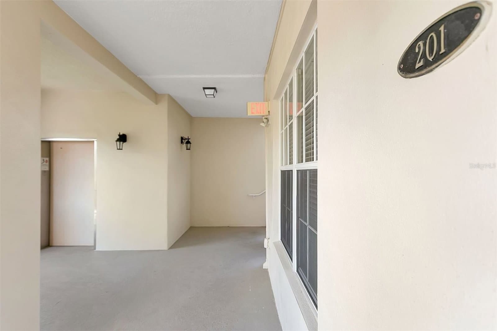 4392 WARDELL