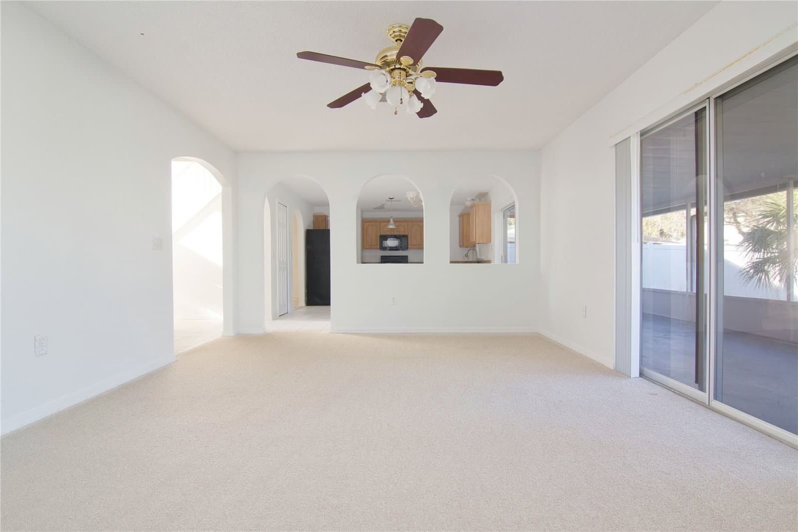 Photo 5 of 15907 WILKINSON