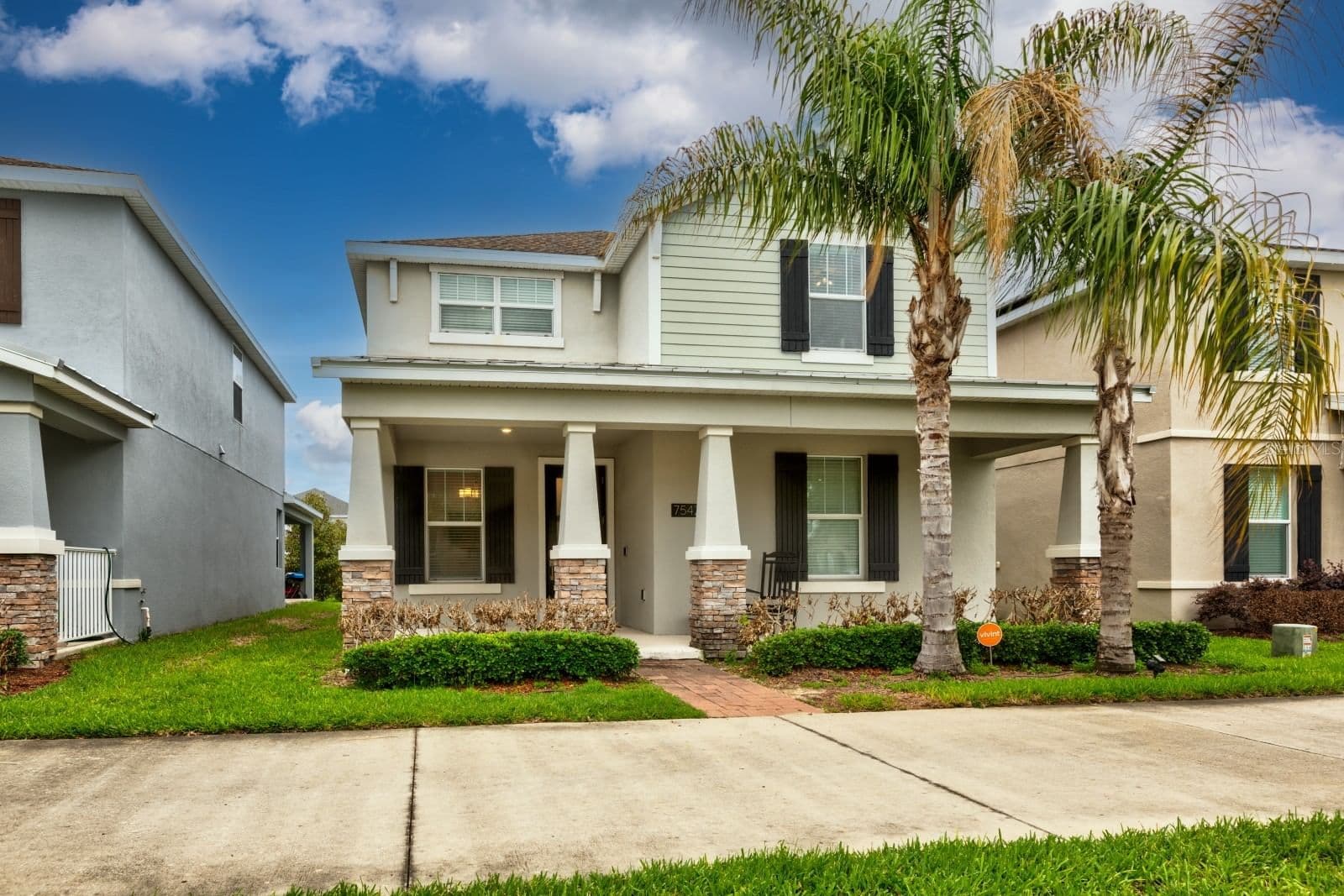 7542 SUMMERLAKE GROVES