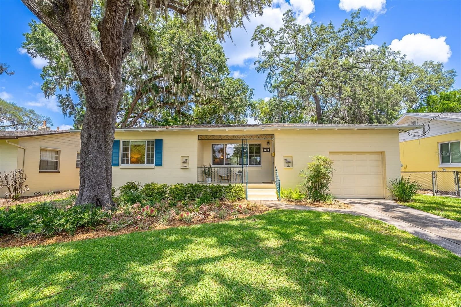 709 LAKE HIGHLAND