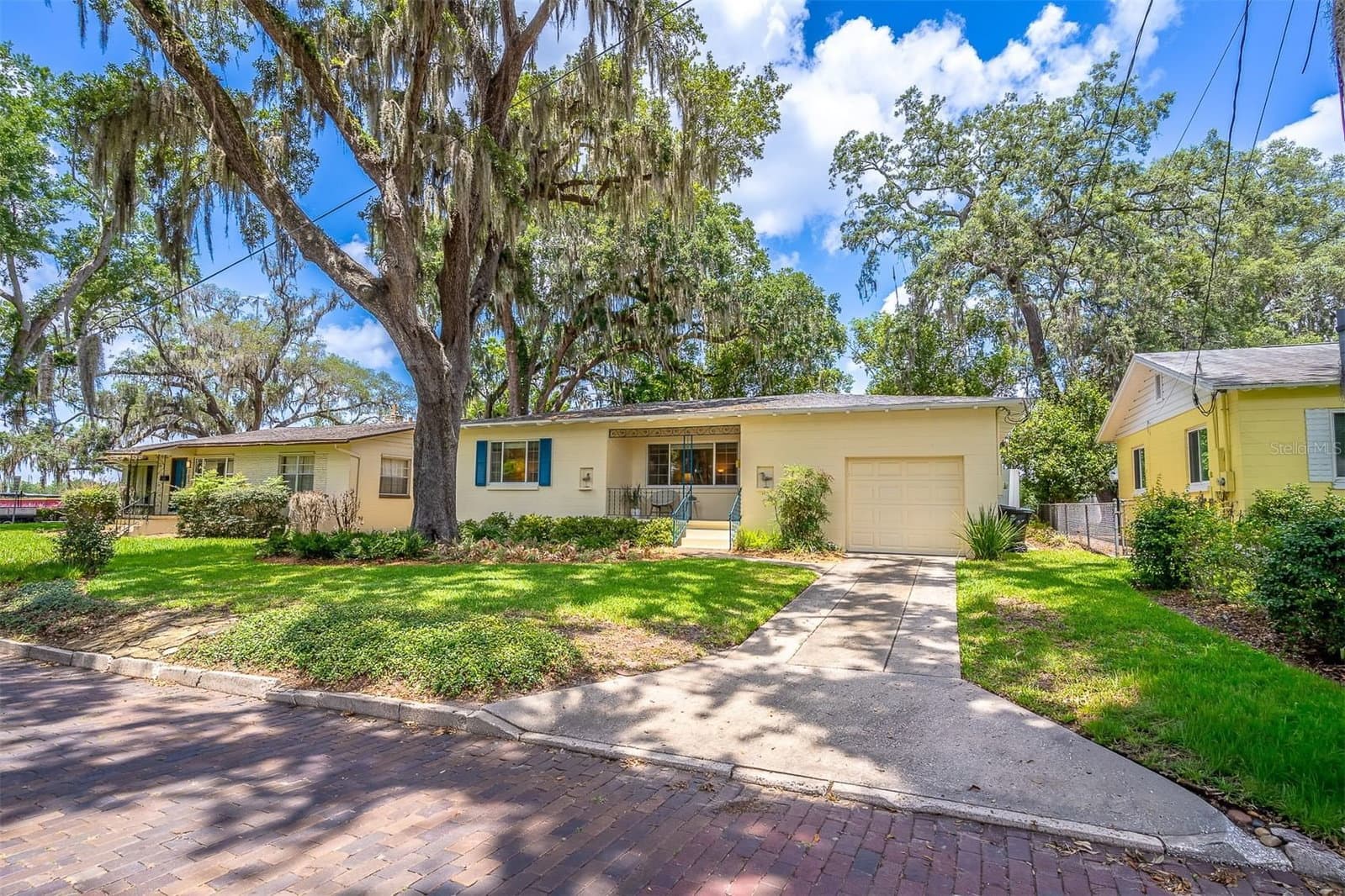 709 LAKE HIGHLAND
