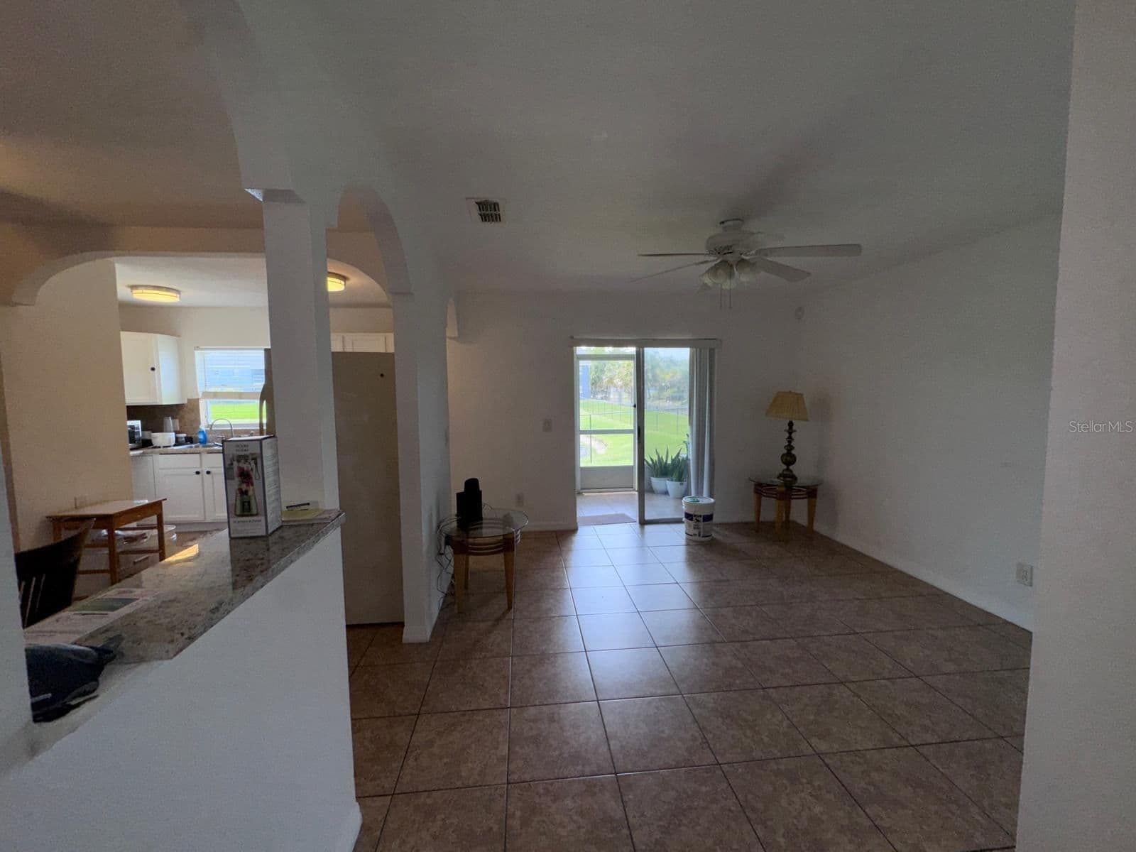 Photo 5 of 4252 PERSHING POINTE