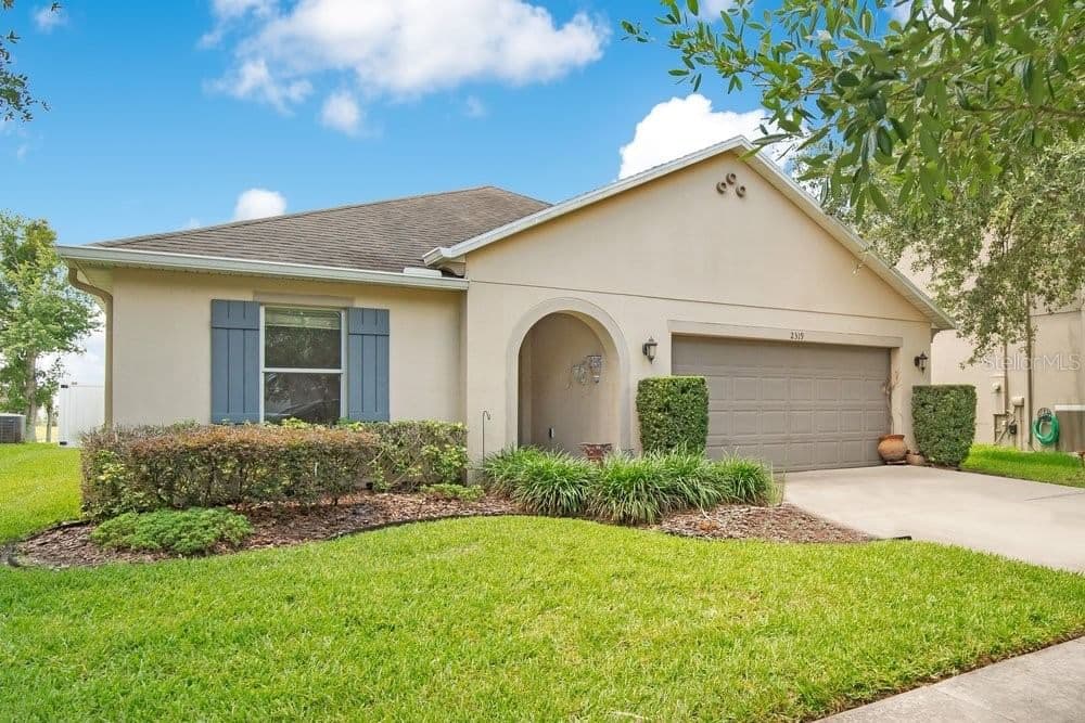 2319 PLANTATION OAK