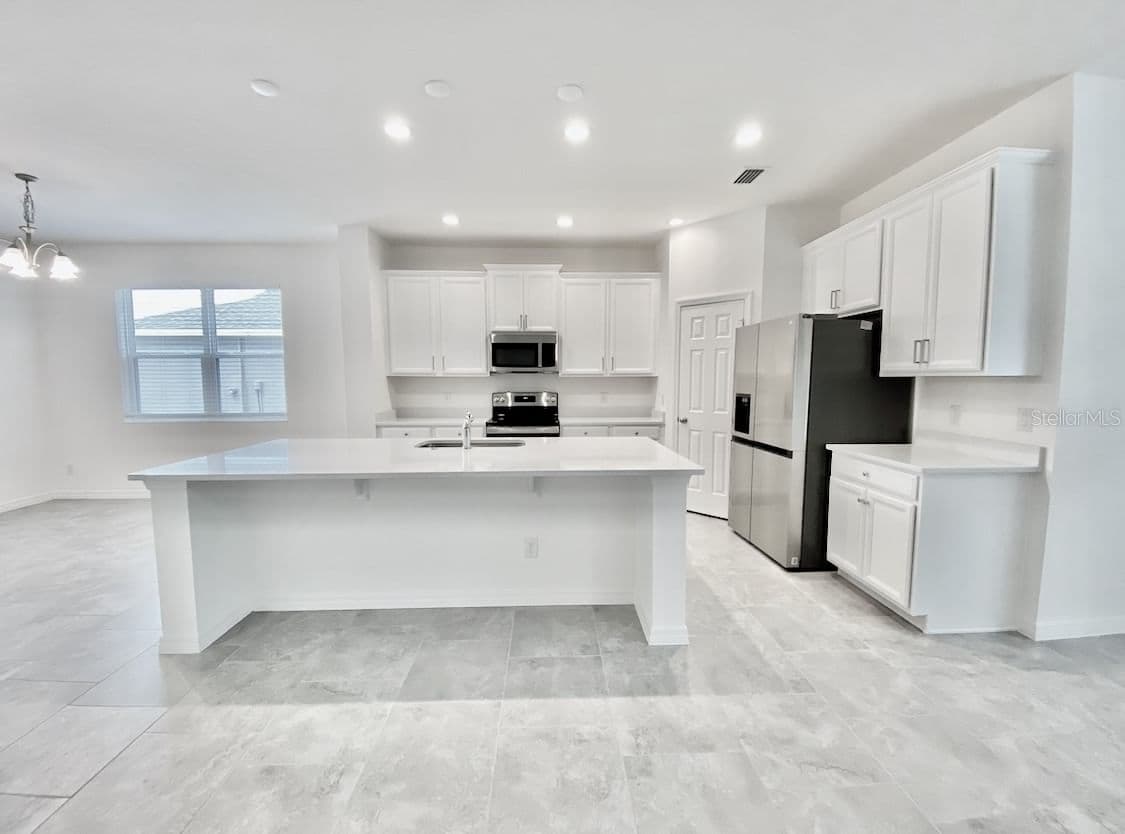 Photo 4 of 924 AVENAL