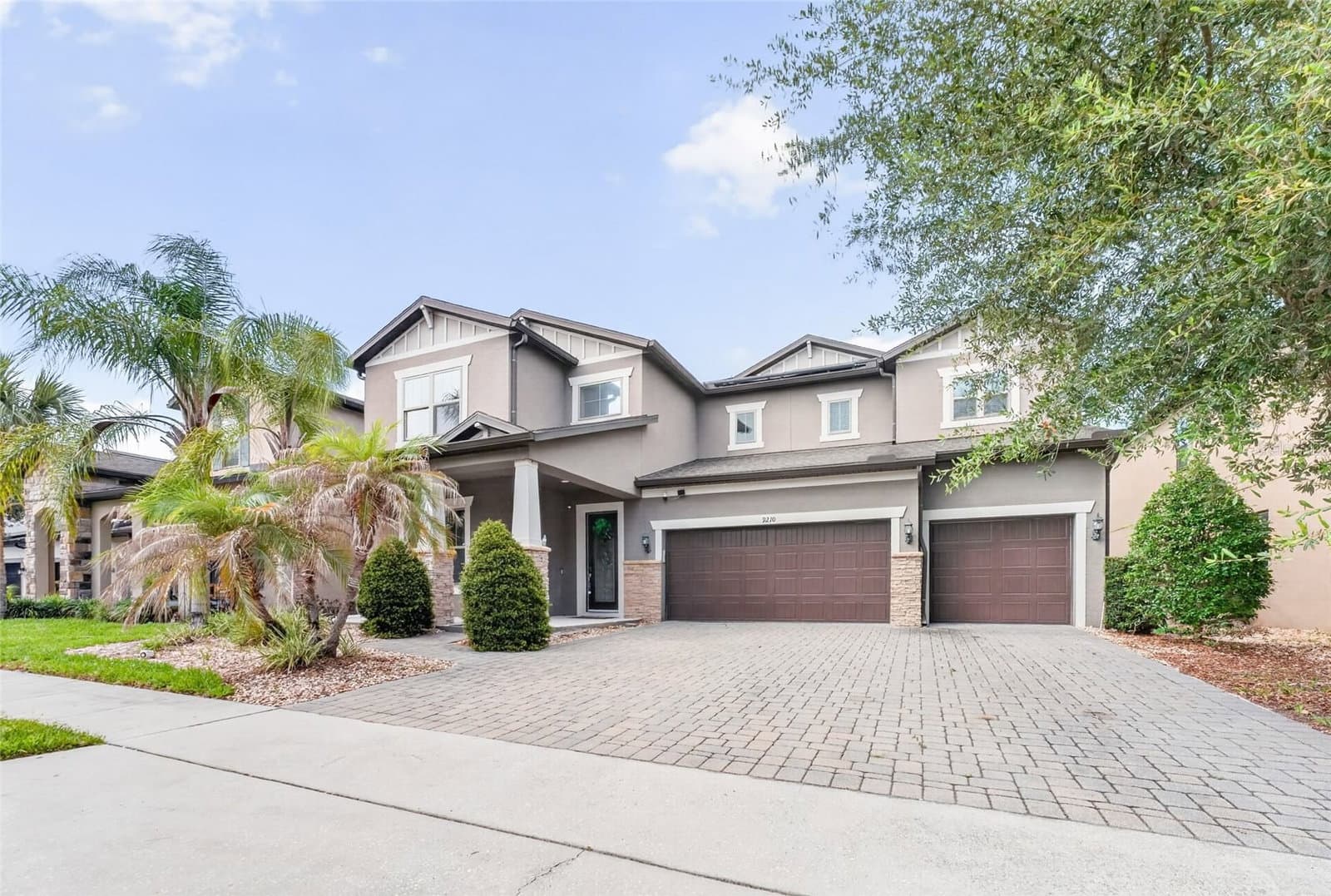 9210 ROYAL ESTATES