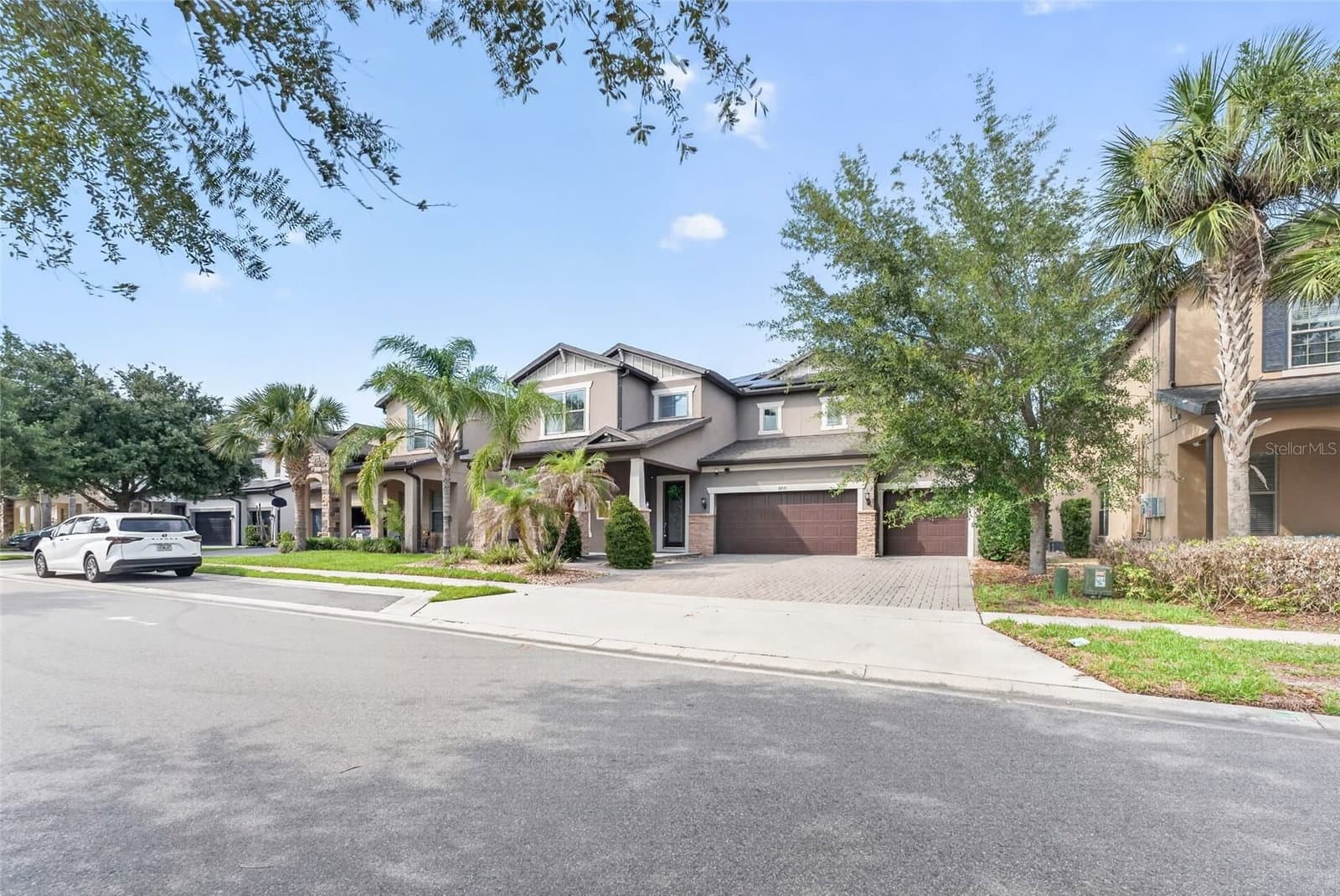 9210 ROYAL ESTATES