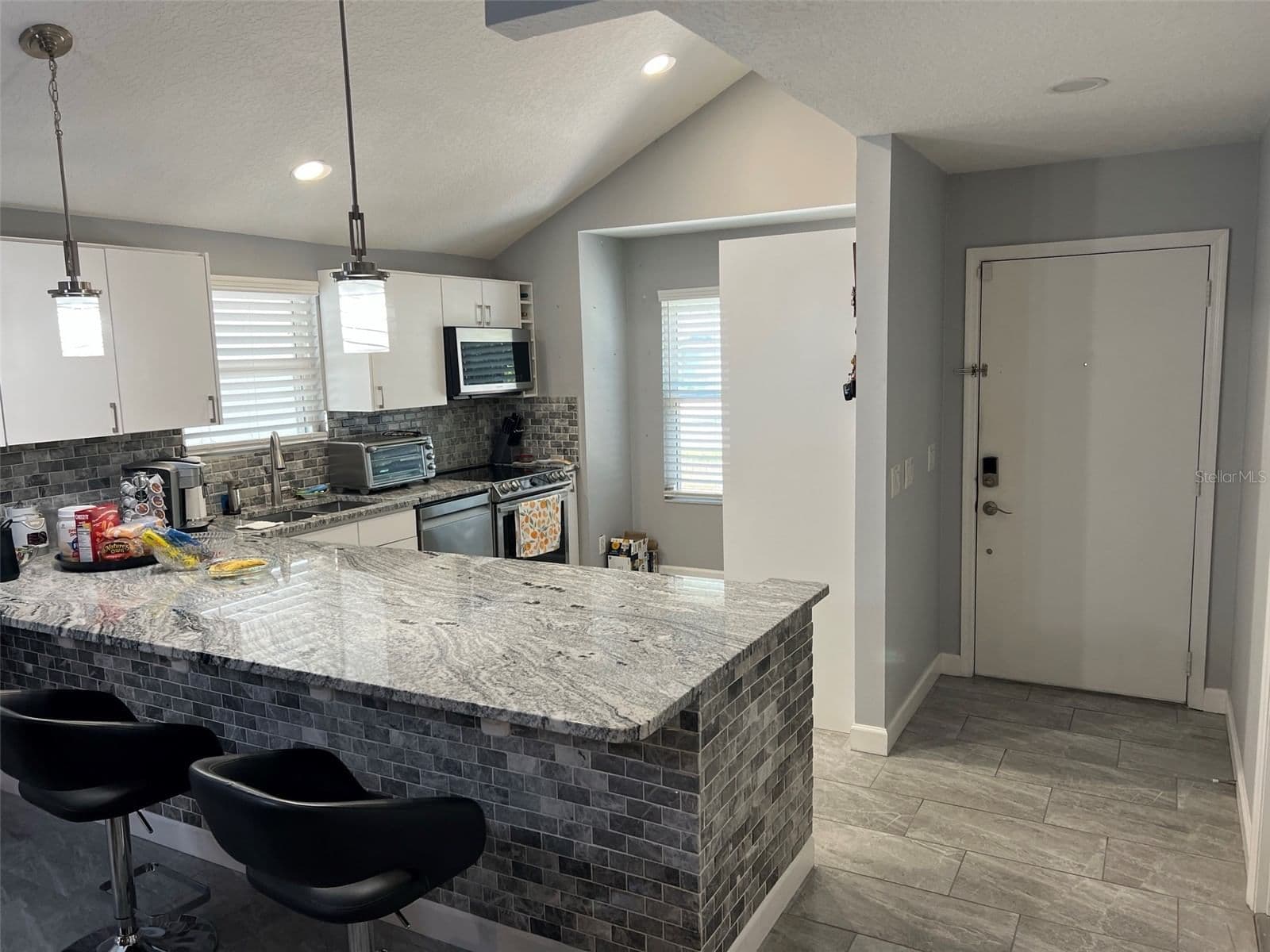 Photo 5 of 3159 BERRIDGE