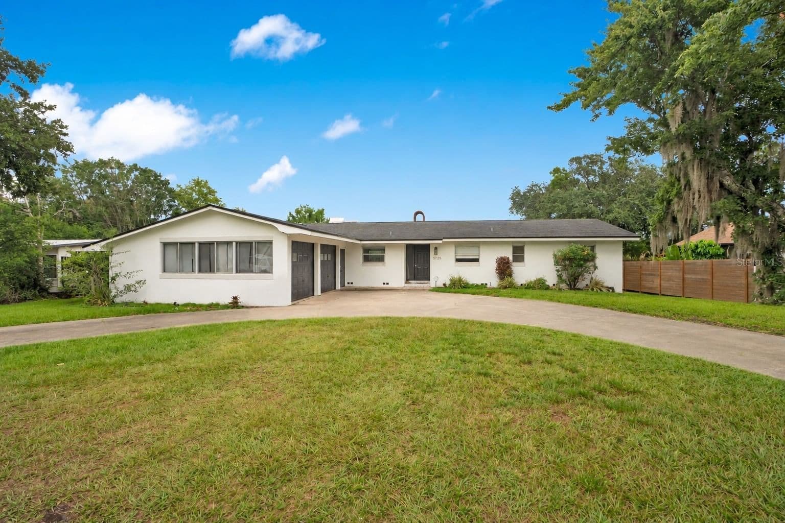 5725 PADGETT