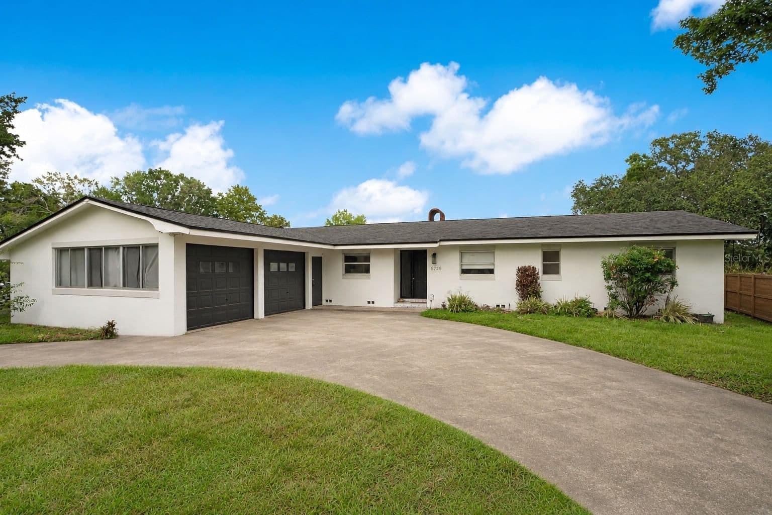 5725 PADGETT