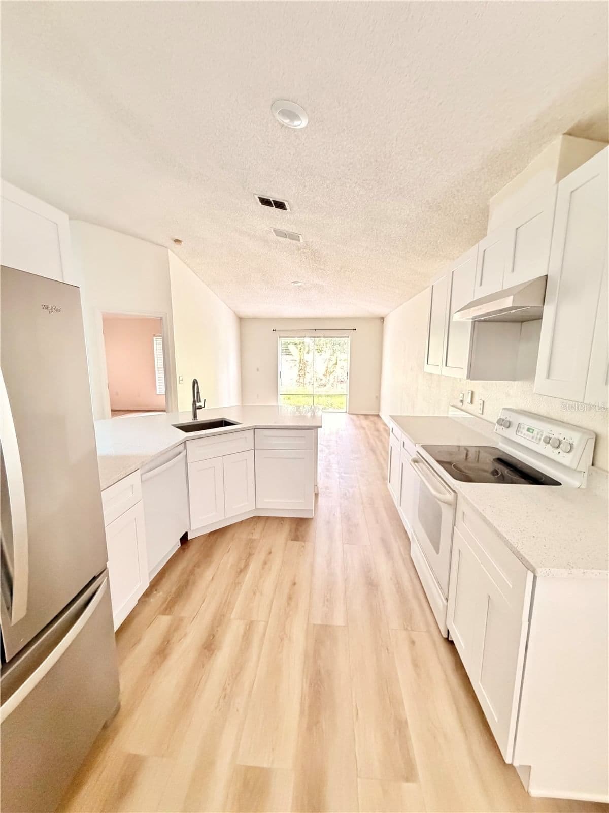 Photo 5 of 426 WOODBURY PINES