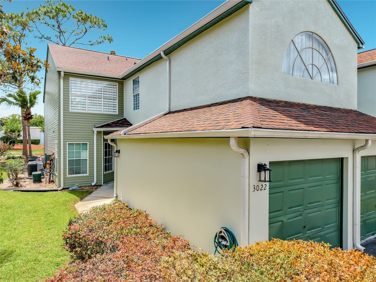 3022 COTTAGE GROVE