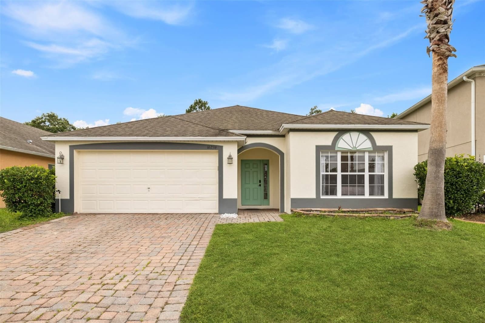 16236 DEER CHASE