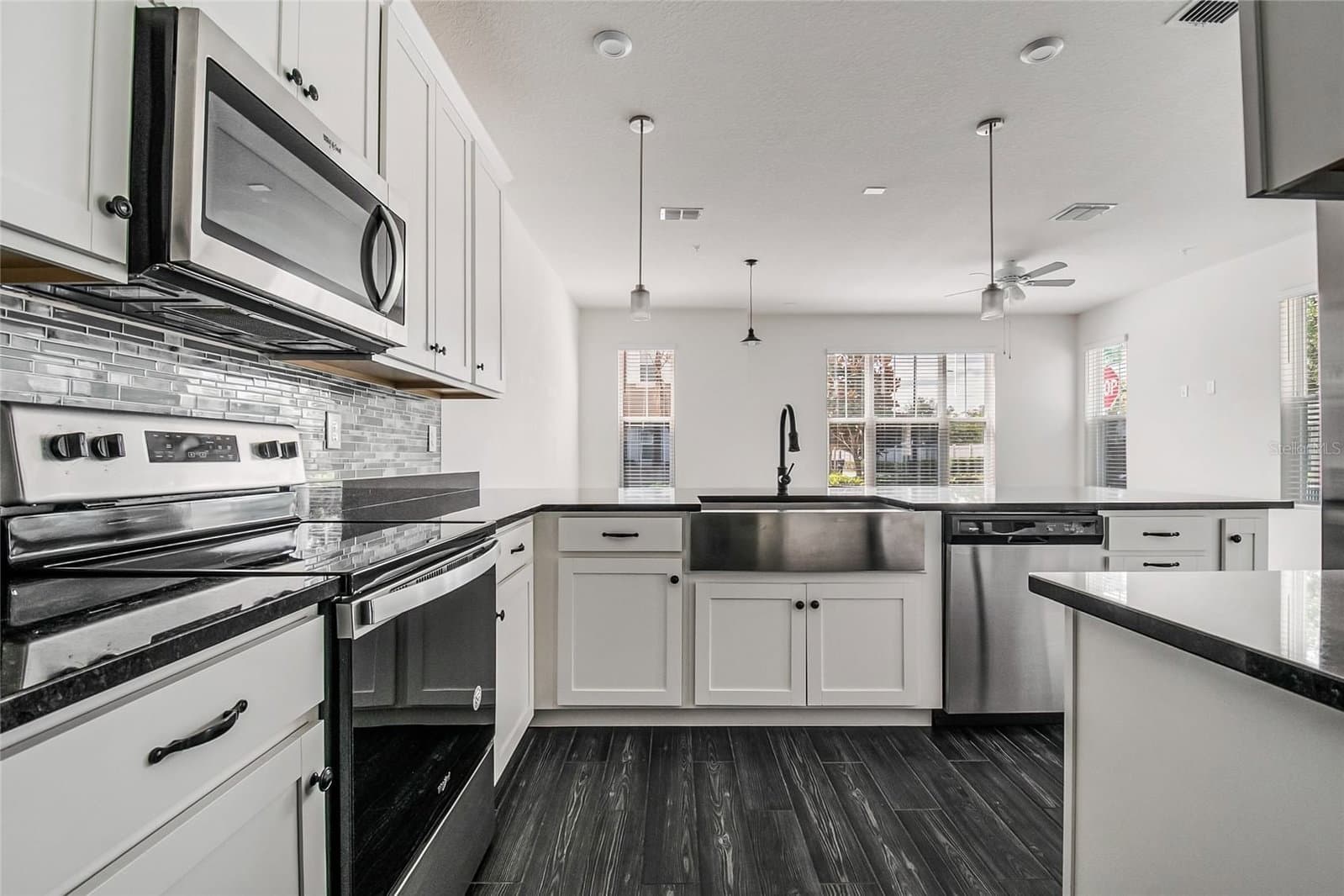 9586 POPLAR RIDGE