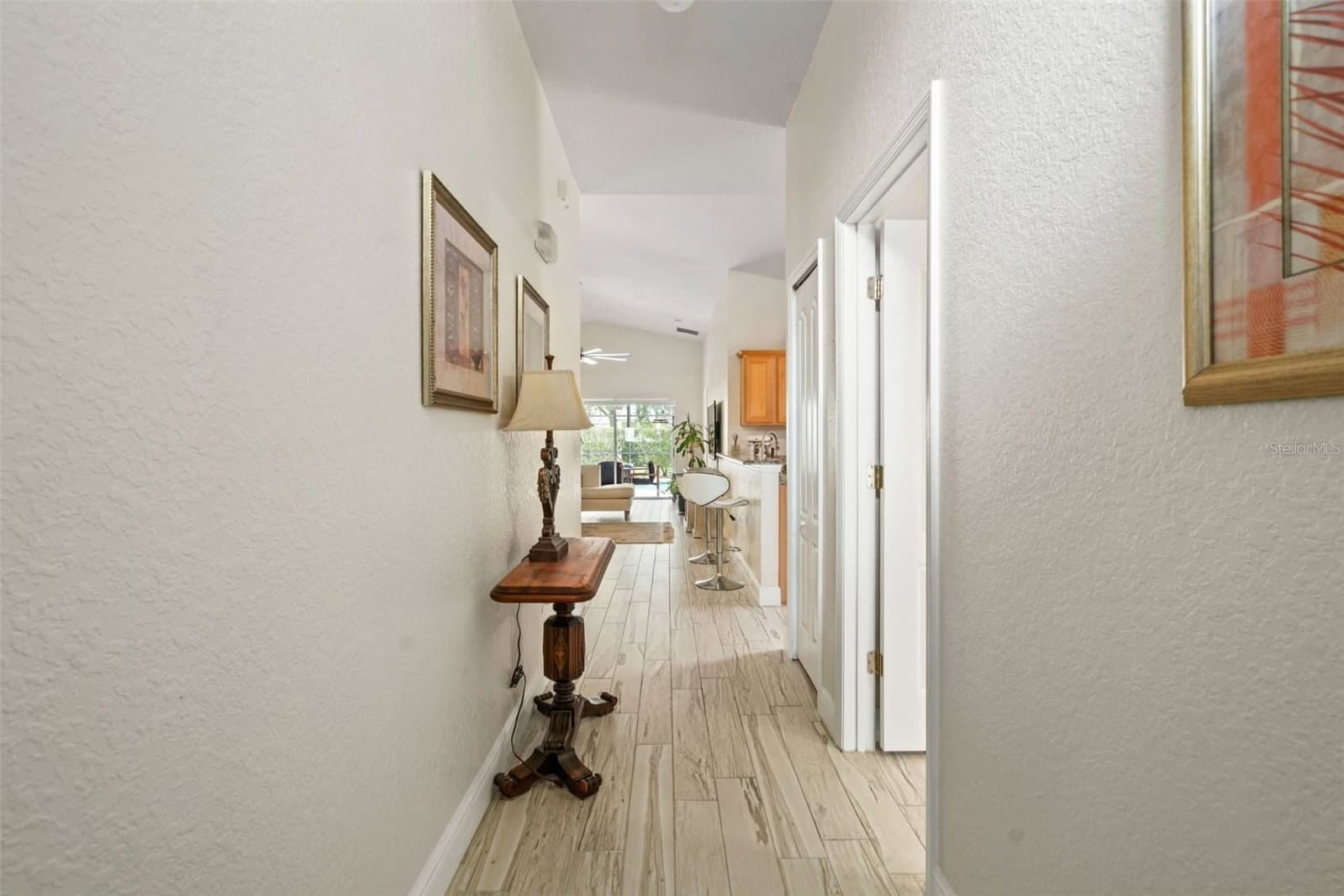 Photo 4 of 17650 WOODCREST