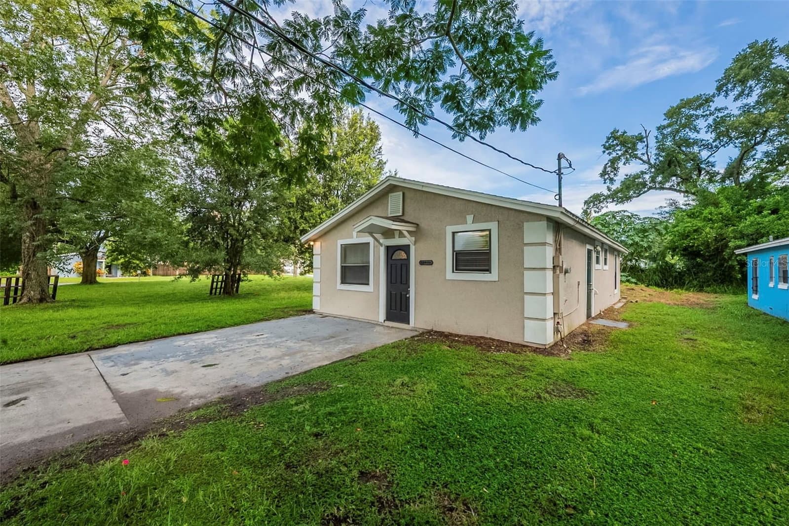 523 CARVER