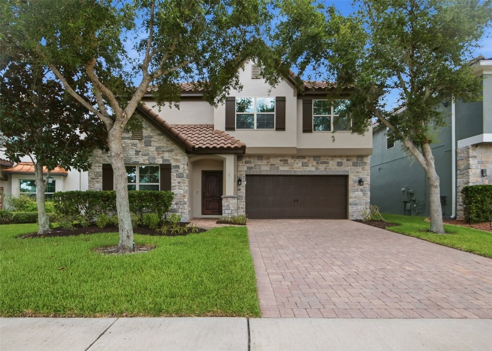 552 EGRET PLACE