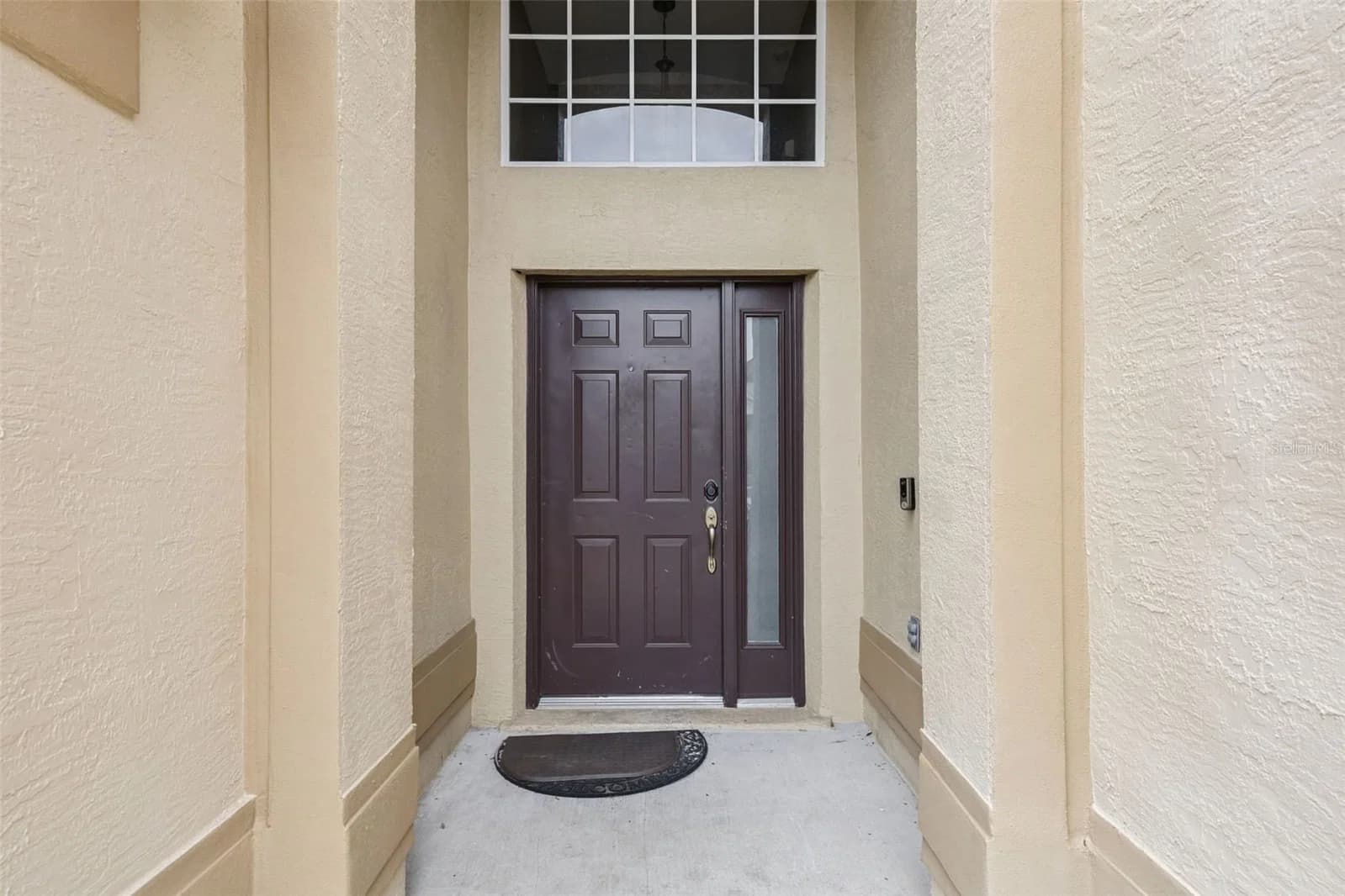 Photo 5 of 726 OXFORD Drive