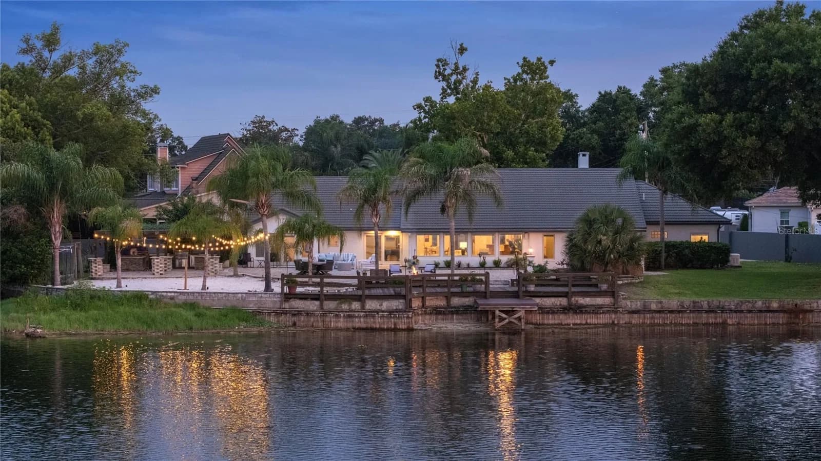2201 COVE Court