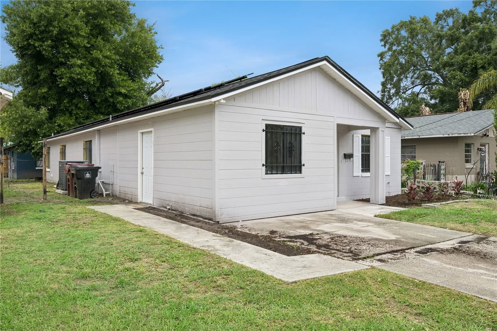 716 GROVE