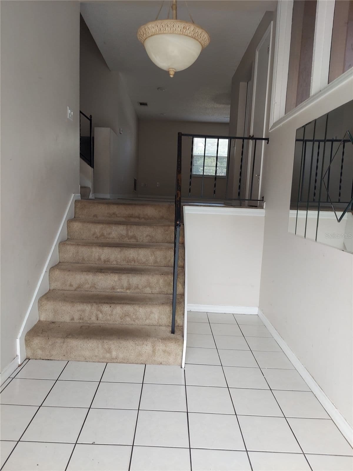 Photo 5 of 8139 LAUREL TREE