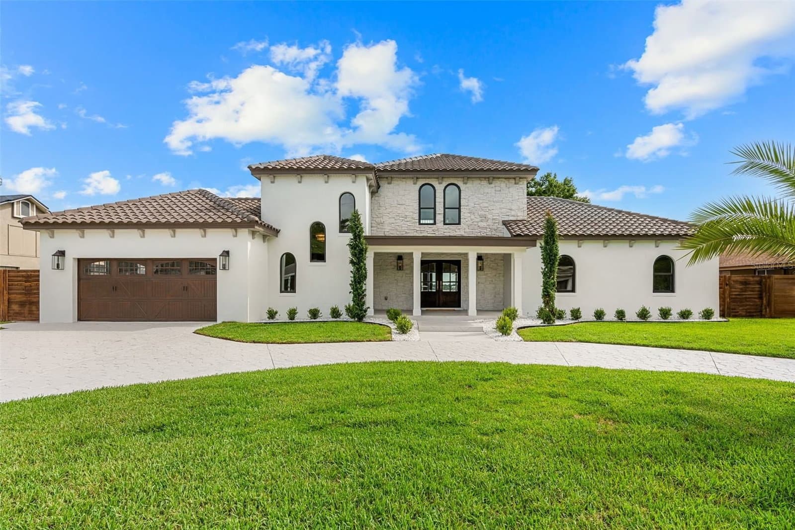 2501 TRENTWOOD
