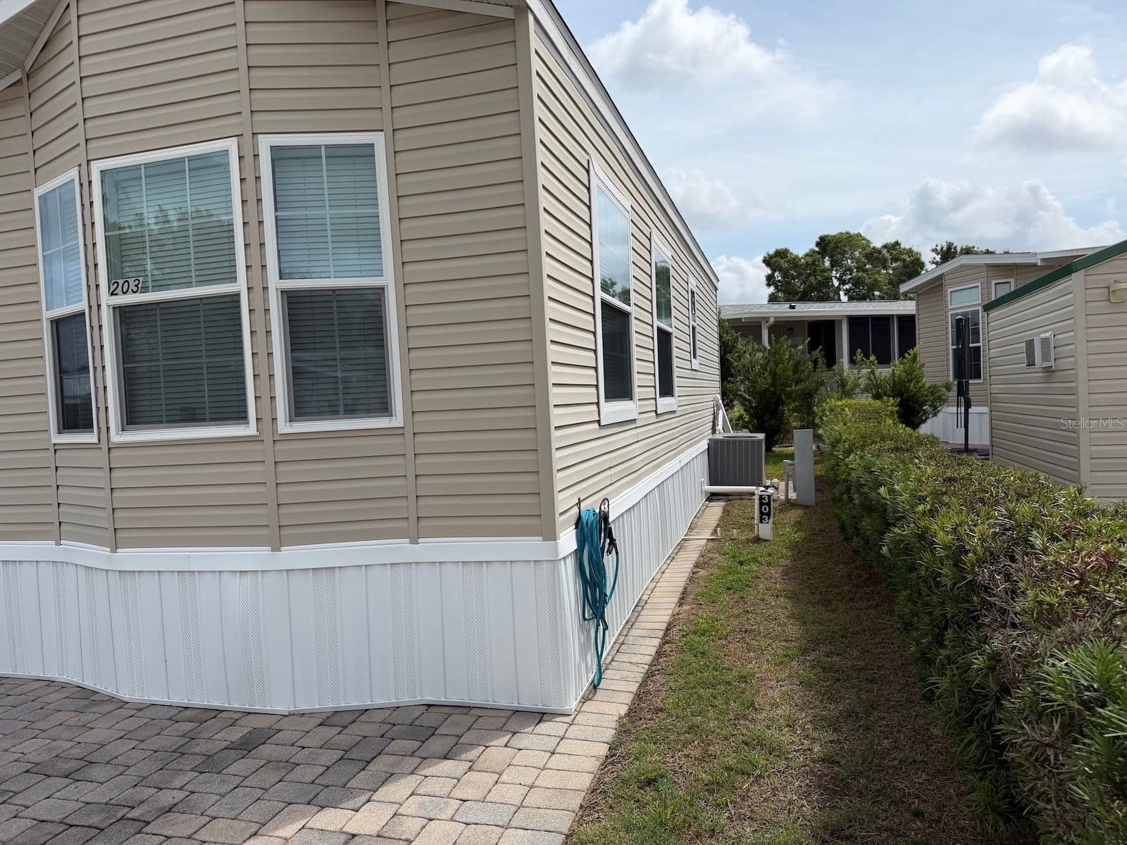 2414 LIMEWOOD