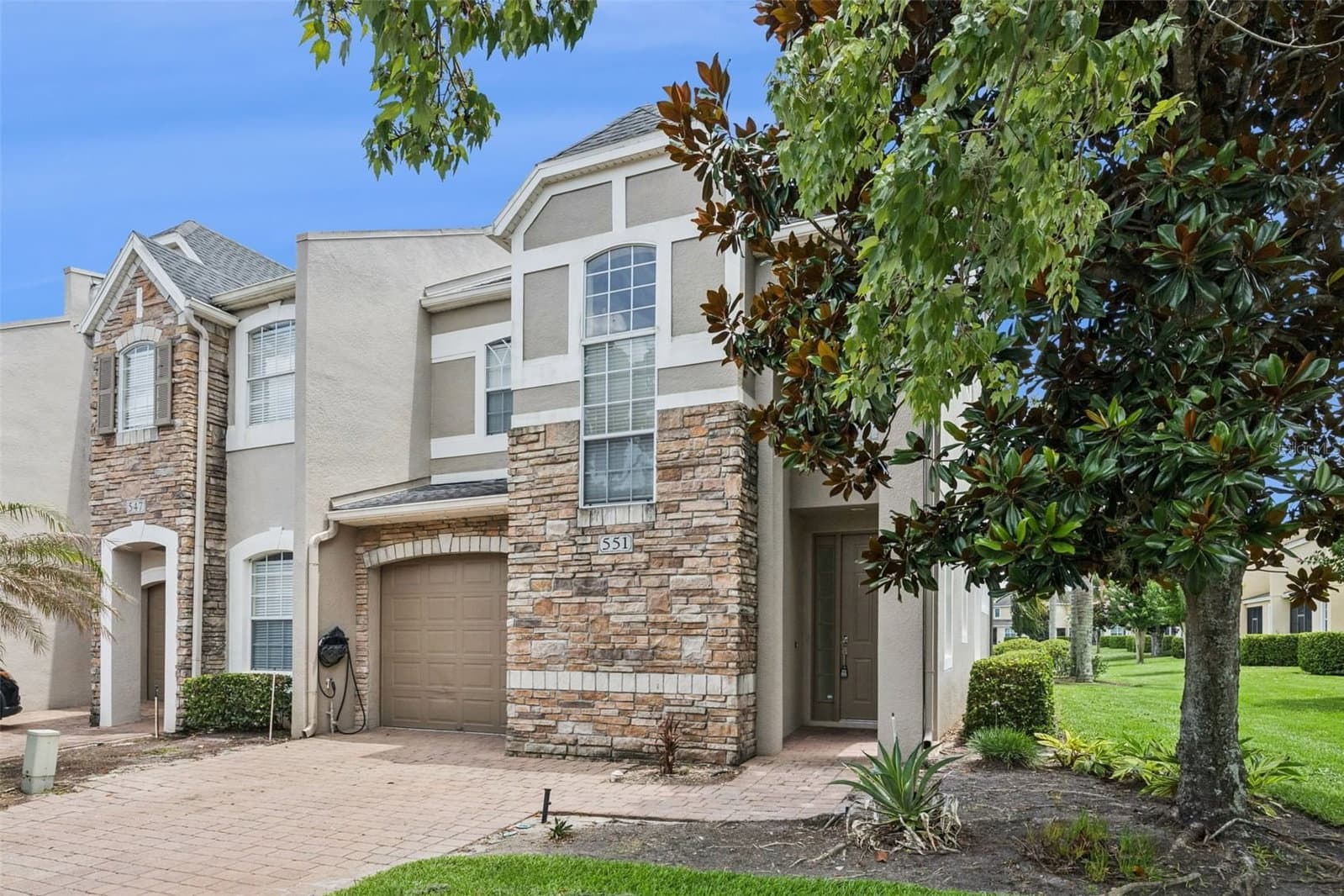 551 TERRACE SPRING