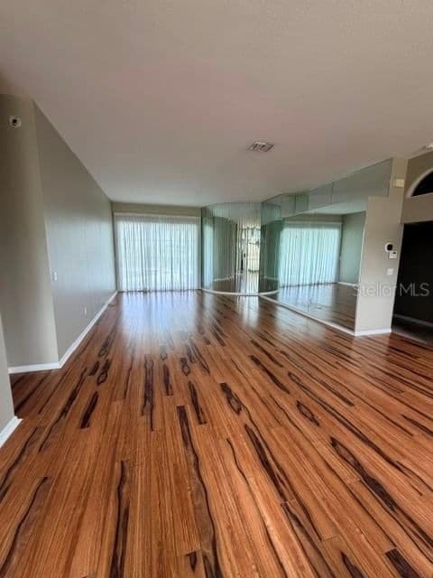 16525 MAJESTIC