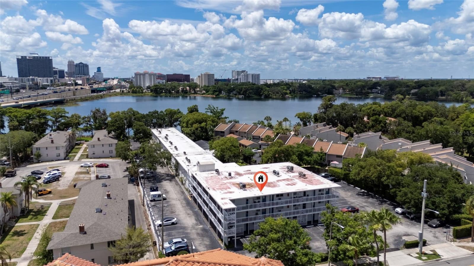 320 LAKEVIEW