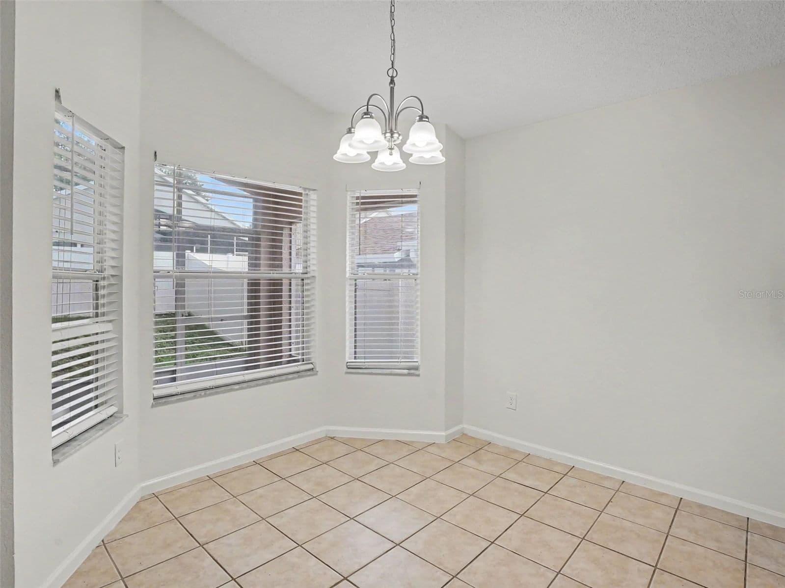 Photo 5 of 15854 BAY VISTA