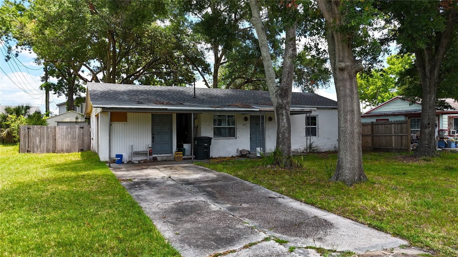721 WOODLAND