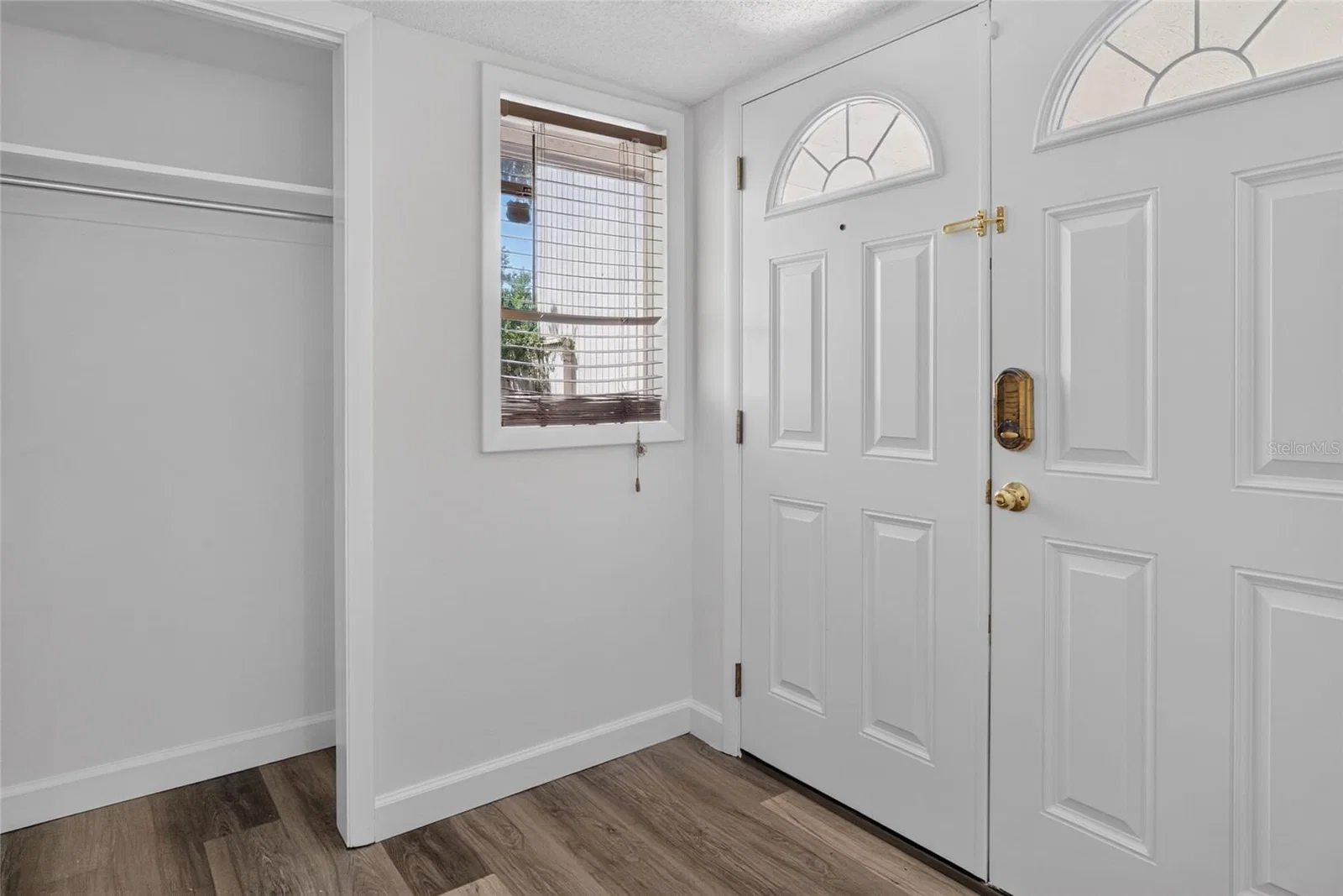100 HIDDEN OAK Drive