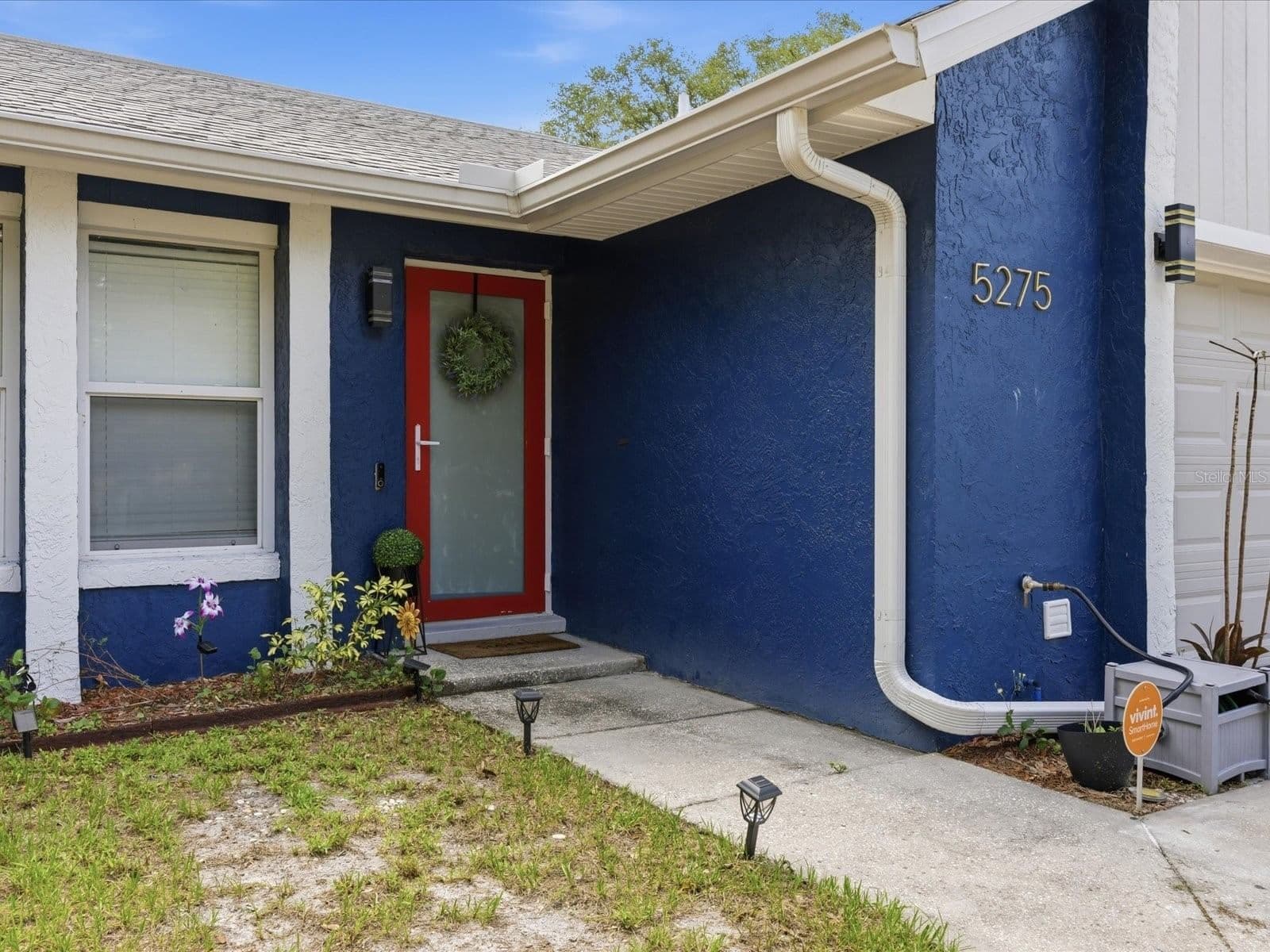 5275 SIGNAL HILL