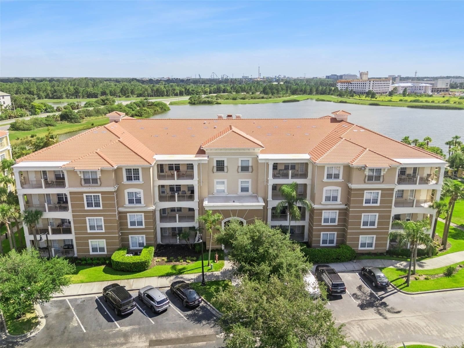 4816 CAYVIEW