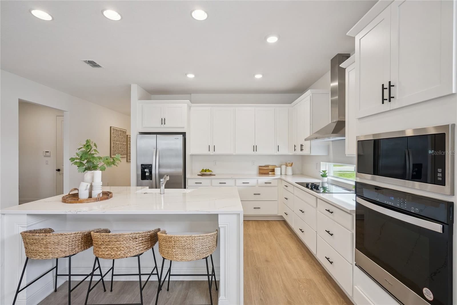 Photo 4 of 19307 BANFIELD