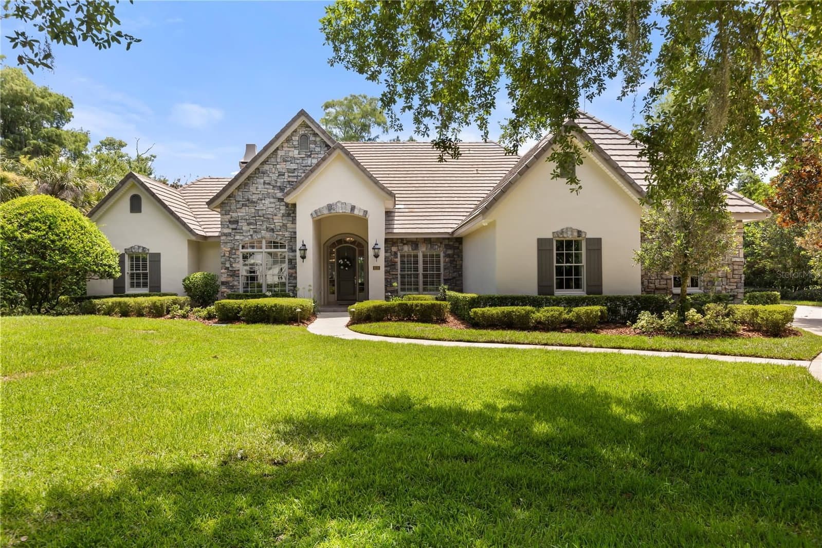5115 CRANES POINT