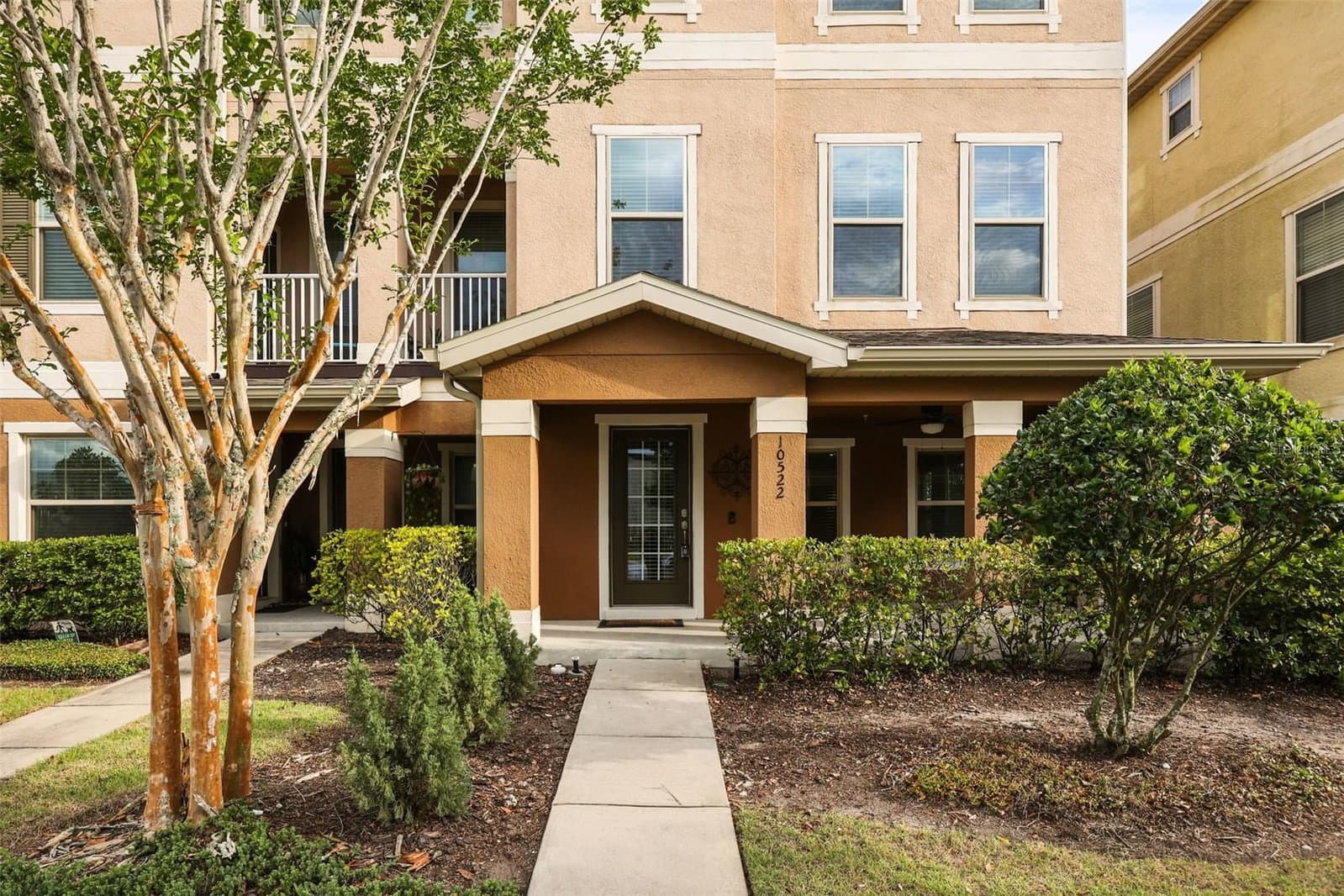 10522 GREEN IVY