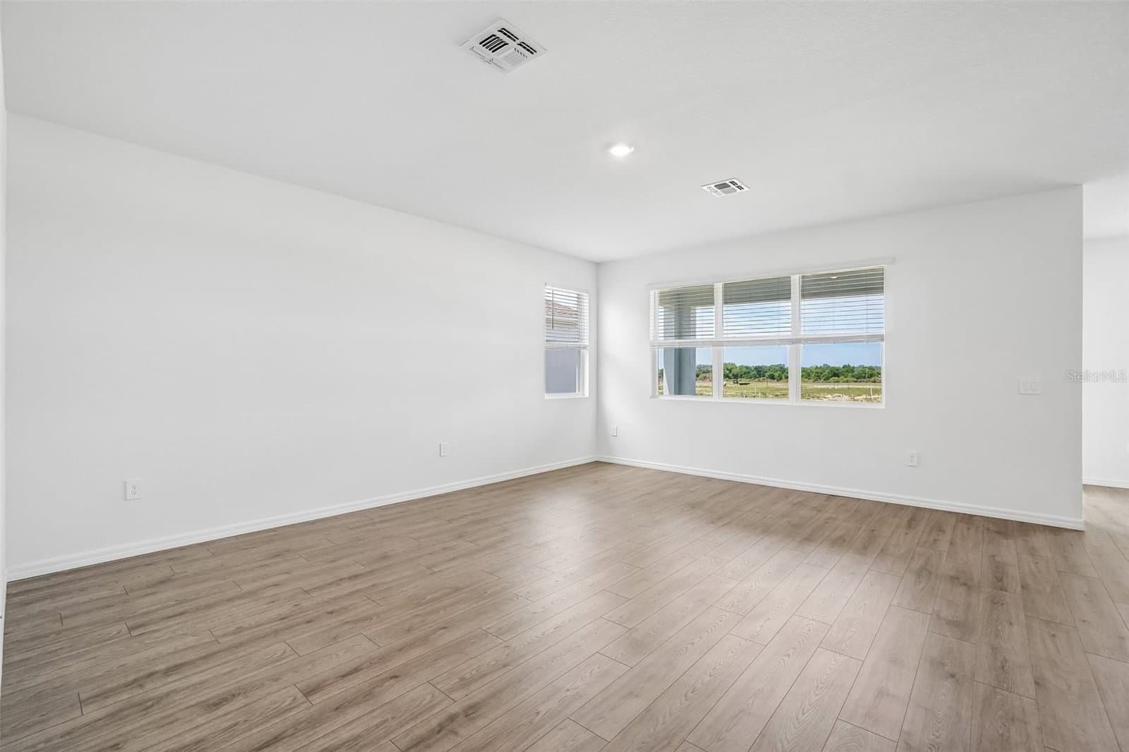 4672 BARBERRY