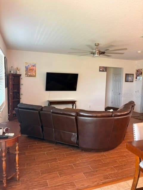 9819 ROYAL VISTA