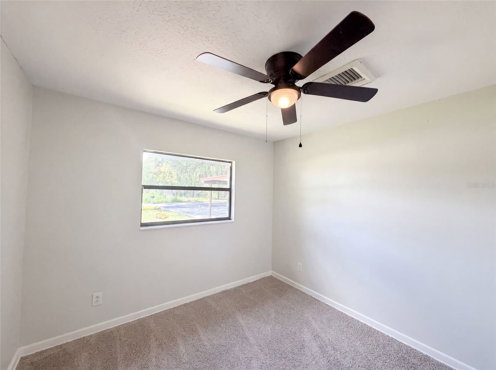 Photo 4 of 3129 AVENUE W