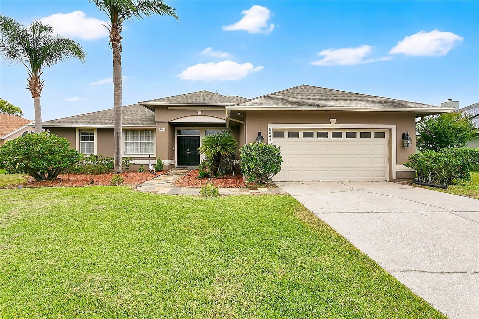 8044 CANYON LAKE