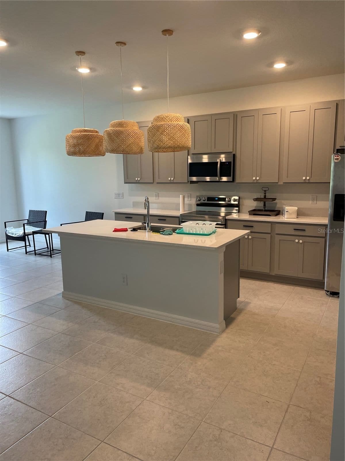 1731 SANIBEL DR